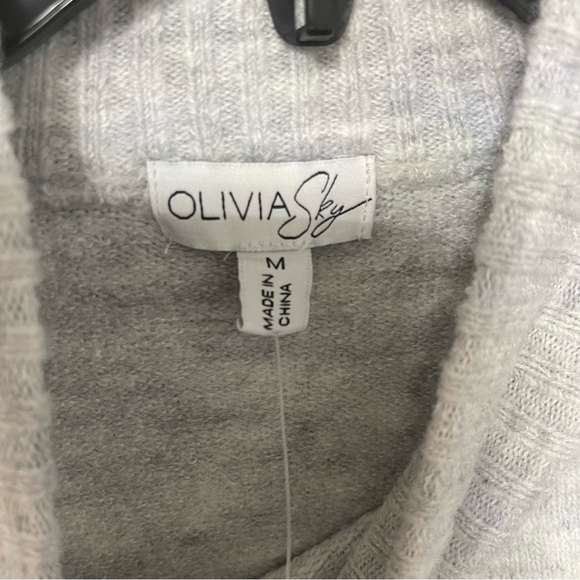 Olivia Sky Fringe Trim Mock Neck Sweater In Light Heather Grey NWT - Reemoly - Picture 11 of 11
